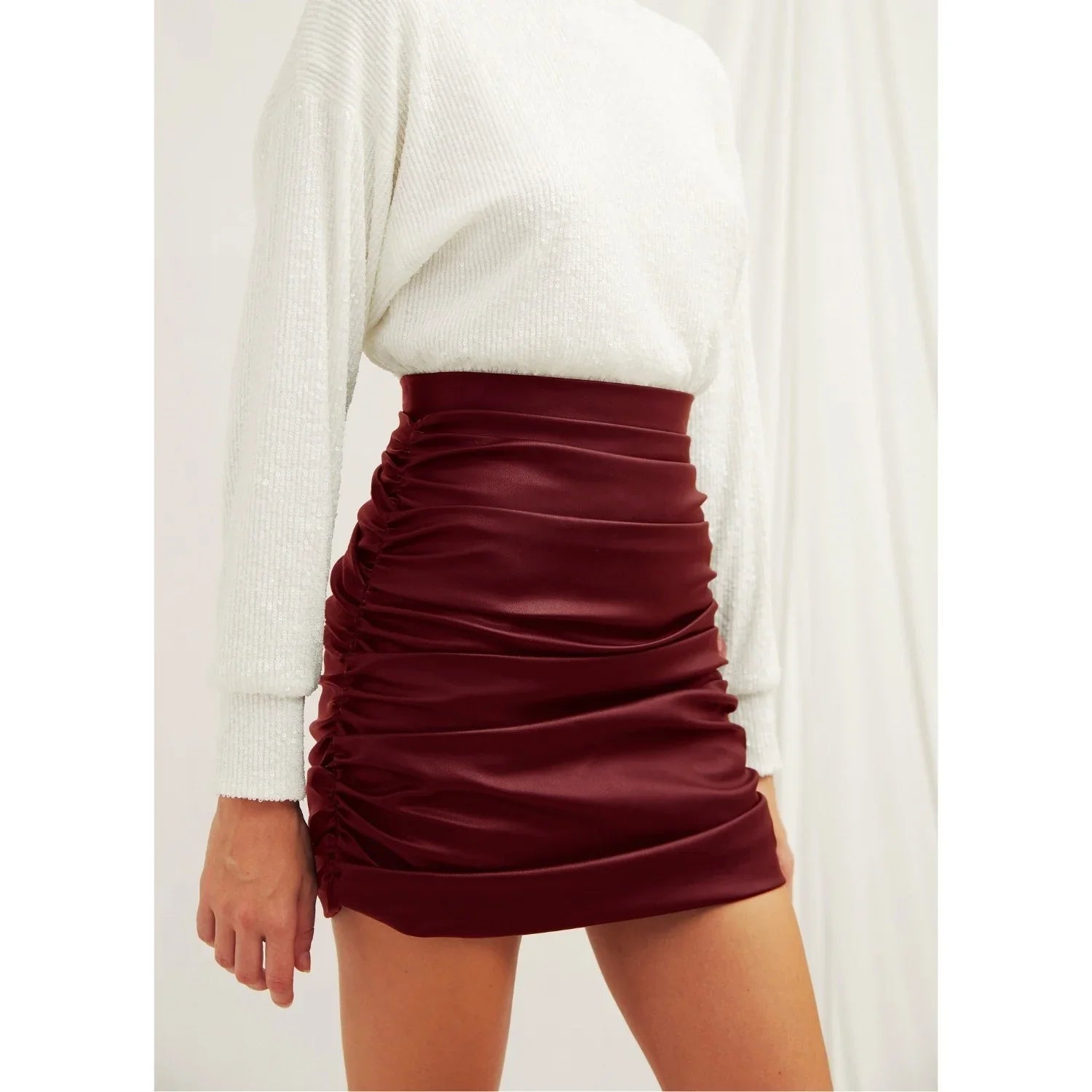 Chels Vegan Leather Mini Skirt In Burgundy