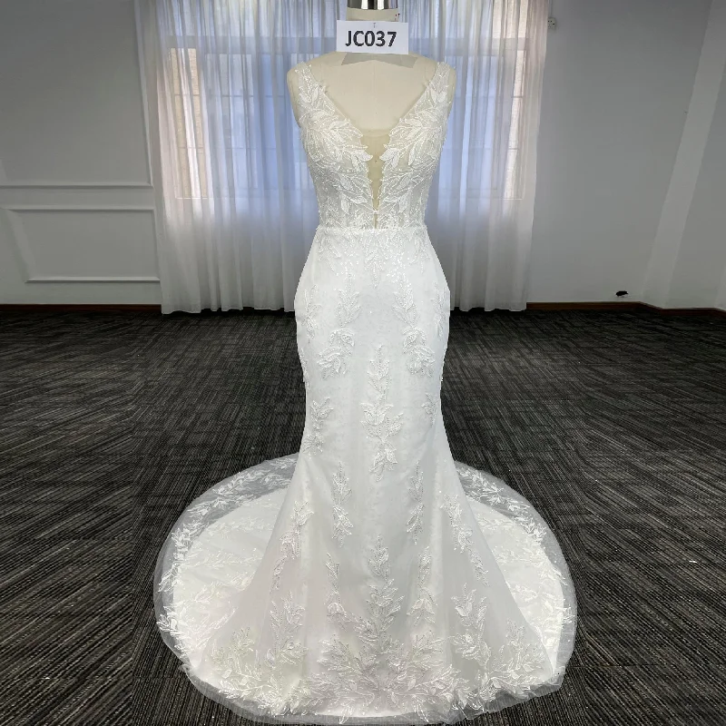 Sexy Luxury Plunging Neck Mermaid Lace Wedding Dress